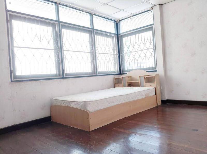 4-BR House, Bangkok, Bang Chak, Phra Khanong, Bangkok, 4 Bedrooms, 240 sqm, Single Detached House For Sale, by Sataporn Jalao, 500567760 - DDproperty.com