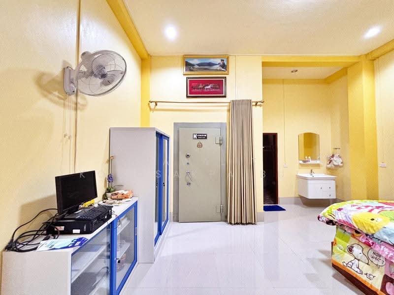 ขาย บ้านหลังใหญ่ พร้อมบ้านหลังเล็ก 4 หลัง บนที่ดิน 1 ไร่ กว่า โครงสร้างแข็งแรงทนทาน ใกล้อ่างเก็บน้ำ, นครนายก, เขาลำดวน-วังรี, เขาพระ, เมืองนครนายก, นครนายก, 726 ตร.ม., บ้านเดี่ยว ขาย, โดย CHAWALIT KONGSAKPAIBUL, 500567768 - DDproperty.com