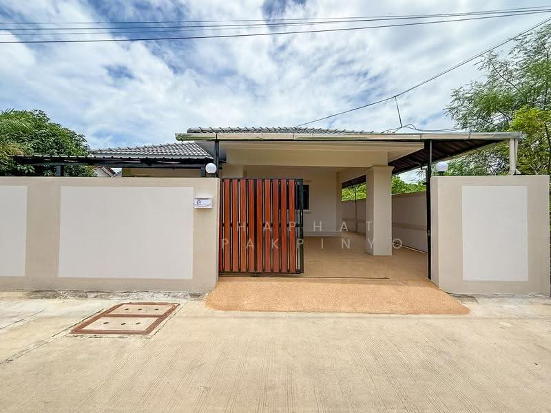 บางเสร่, Chon Buri (Pattaya), Bang Sa-re, Sattahip, Chon Buri (Pattaya), 3 Bedrooms, 170 sqm, Single Detached House For Rent, by Naphaphat Nitipakpinyo, 500567771 - DDproperty.com