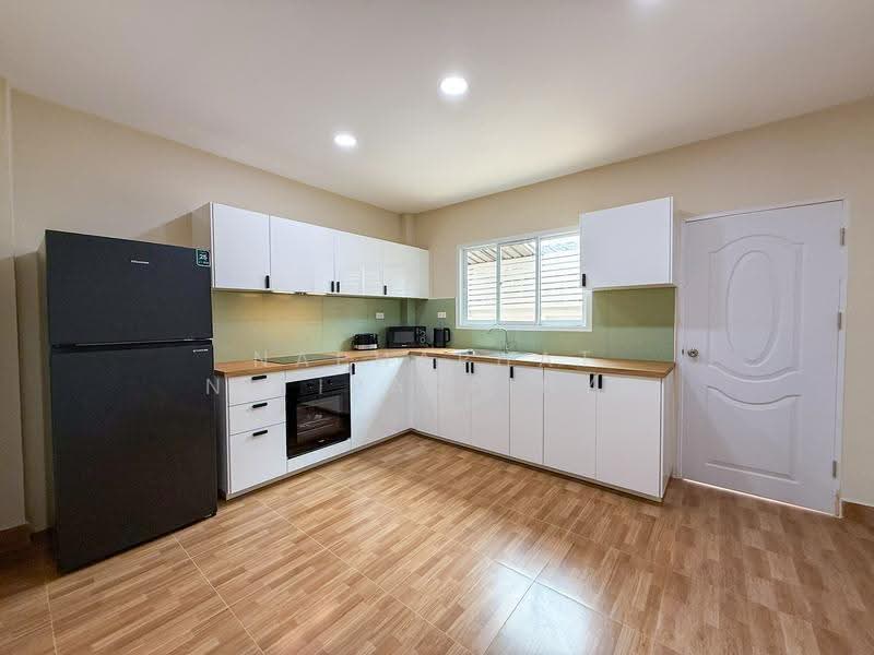 บางเสร่, Chon Buri (Pattaya), Bang Sa-re, Sattahip, Chon Buri (Pattaya), 3 Bedrooms, 170 sqm, Single Detached House For Rent, by Naphaphat Nitipakpinyo, 500567771 - DDproperty.com