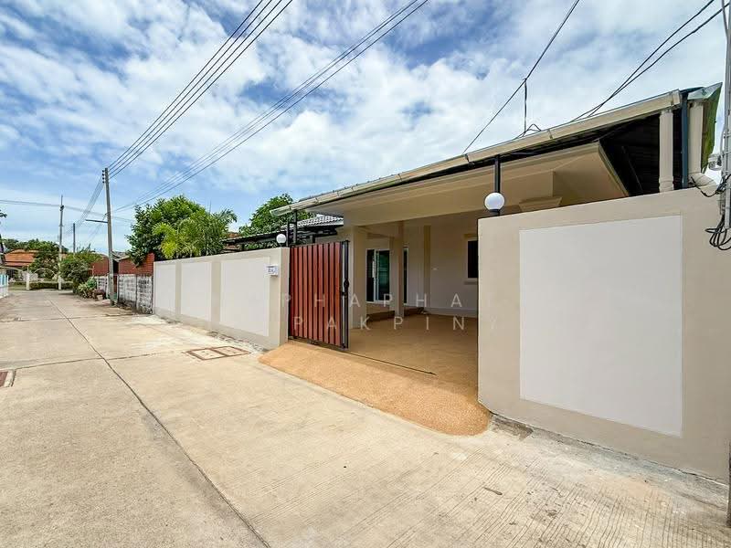 บางเสร่, Chon Buri (Pattaya), Bang Sa-re, Sattahip, Chon Buri (Pattaya), 3 Bedrooms, 170 sqm, Single Detached House For Rent, by Naphaphat Nitipakpinyo, 500567771 - DDproperty.com