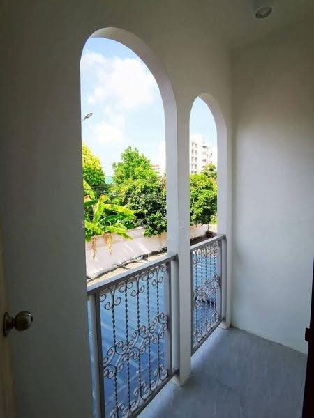 3-BR House, Bangkok, Samsen Nok, Huai Khwang, Bangkok, 3 Bedrooms, 170 sqm, Single Detached House For Rent, by Sataporn Jalao, 500567776 - DDproperty.com