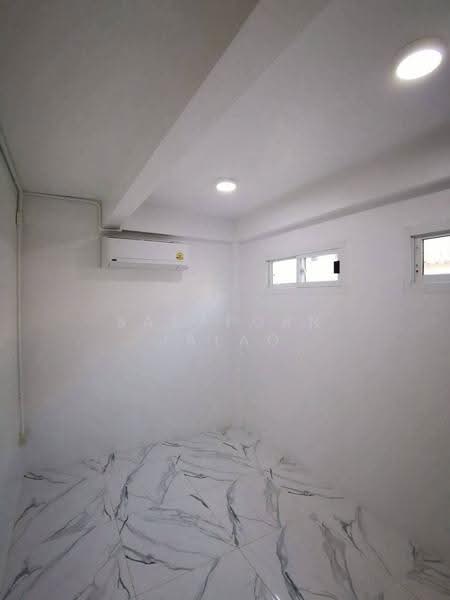 3-BR House, Bangkok, Samsen Nok, Huai Khwang, Bangkok, 3 Bedrooms, 170 sqm, Single Detached House For Rent, by Sataporn Jalao, 500567776 - DDproperty.com