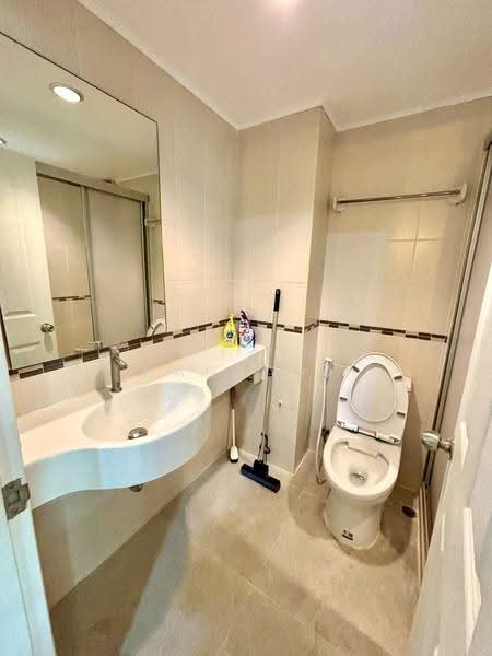 Lumpini Ville Ramkhamhaeng 26, Bangkok, Soi Ramkamhang 26, Huamark Road, Hua Mak, Bang Kapi, Bangkok, 1 Bedroom, 28 sqm, Condo For Rent, by Satayu Kantasa, 500567777 - DDproperty.com