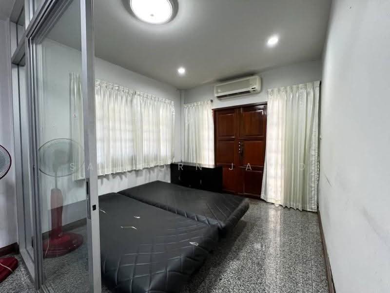 4-BR House, Bangkok, Wat Prayakrai, Bang Kho Laem, Bangkok, 4 Bedrooms, 160 sqm, Single Detached House For Sale, by Sataporn Jalao, 500567820 - DDproperty.com