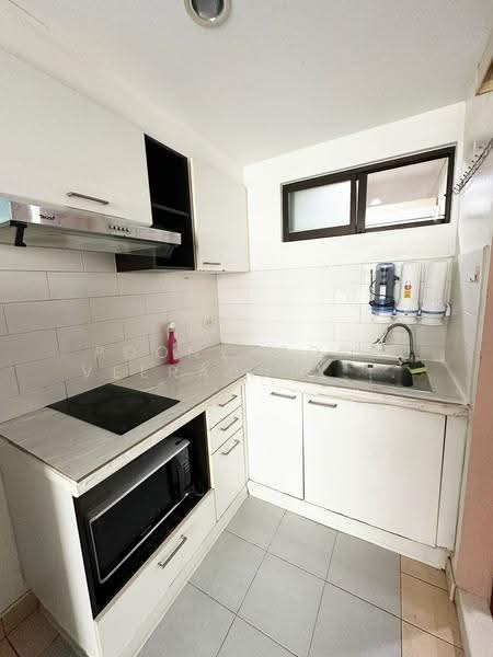 Lumpini Place Narathiwas-Chaopraya, Bangkok, 1298 Rama 3 Road, Chong Nonsi, Yan Nawa, Bangkok, 1 Bedroom, 40 sqm, Condo For Rent, by Poonyaporn Veerabulyarit, 500567827 - DDproperty.com