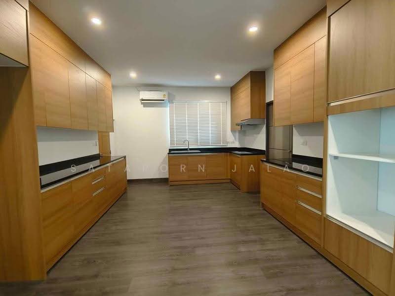 บ้าน 4-ห้องนอน, กรุงเทพ, พระโขนงเหนือ, วัฒนา, กรุงเทพ, 330 ตร.ม., บ้านเดี่ยว ขาย, โดย Sataporn Jalao, 500567833 - DDproperty.com