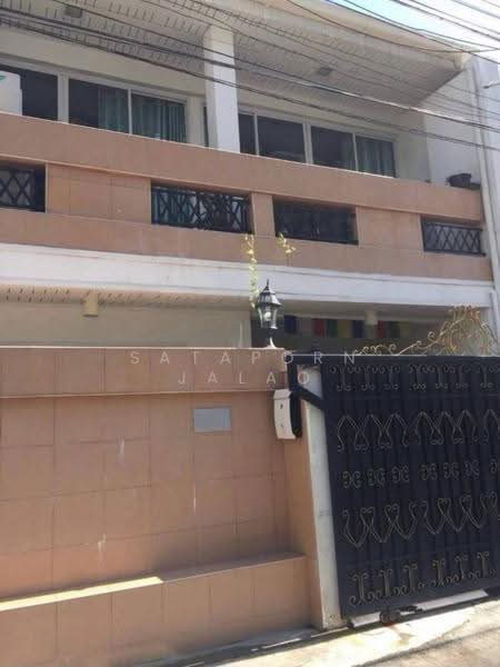 3-BR Townhouse, Bangkok, Khong Tan, Khlong Toei, Bangkok, 3 Bedrooms, 200 sqm, Townhouse For Rent, by Sataporn Jalao, 500567841 - DDproperty.com
