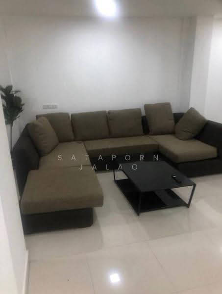 3-BR Townhouse, Bangkok, Khong Tan, Khlong Toei, Bangkok, 3 Bedrooms, 200 sqm, Townhouse For Rent, by Sataporn Jalao, 500567841 - DDproperty.com