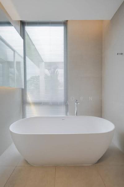 7-BR Villa, Bangkok, Khlong Tan Nua, Watthana, Bangkok, 7 Bedrooms, 700 sqm, Villa For Rent, by Sataporn Jalao, 500567854 - DDproperty.com