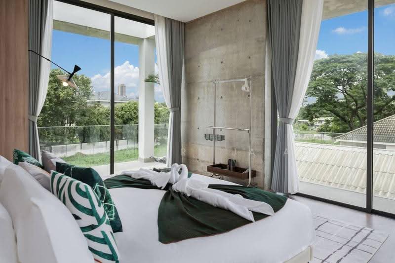 7-BR Villa, Bangkok, Khlong Tan Nua, Watthana, Bangkok, 7 Bedrooms, 700 sqm, Villa For Rent, by Sataporn Jalao, 500567854 - DDproperty.com