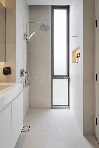 7-BR Villa, Bangkok, Khlong Tan Nua, Watthana, Bangkok, 7 Bedrooms, 700 sqm, Villa For Rent, by Sataporn Jalao, 500567854 - DDproperty.com