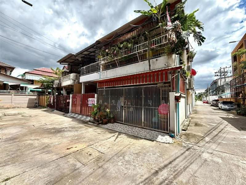 ทาวน์เฮ้าส์ 2 ชั้น 17 ตร.ว. ซอยนนทบุรี48 ซอยพงษ์สวัสดิ4, นนทบุรี, ถนนสนามบินน้ำ, ท่าทราย, เมืองนนทบุรี, นนทบุรี, 90 ตร.ม., ทาวน์เฮ้าส์ ขาย, โดย คุณ วีนัสรา บุตรพา (เมล), 500567866 - DDproperty.com