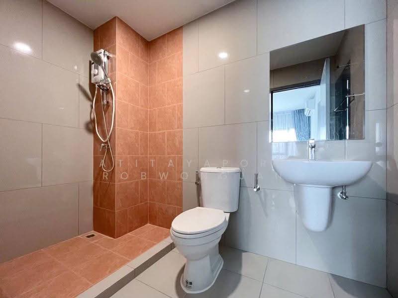 Rich Point @ BTS Wutthakat, Bangkok, Wutthakat Road, Talat Plu, Thon Buri, Bangkok, 1 Bedroom, 30 sqm, Condo For Rent, by Atitayaporn Robwongjan, 500567867 - DDproperty.com