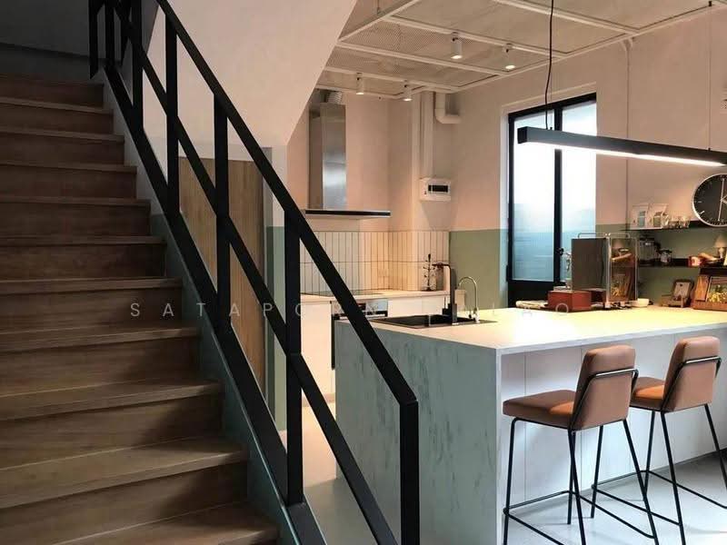 4-BR Townhouse, Bangkok, Khlong Tan Nua, Watthana, Bangkok, 4 Bedrooms, 250 sqm, Townhouse For Rent, by Sataporn Jalao, 500567880 - DDproperty.com