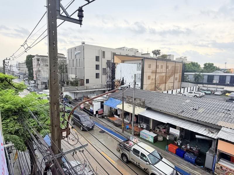 ตึกแถว 3 ขั้น ดอนเมือง ติดถนนช่างอากาศอุทิศ, กรุงเทพ, ช่างอากาศอุทิศ, ดอนเมือง, กรุงเทพ, 62 ตร.ม., ตึกแถว-อาคารพาณิชย์ ขาย, โดย วสันต์ วะสะติ, 500567892 - DDproperty.com