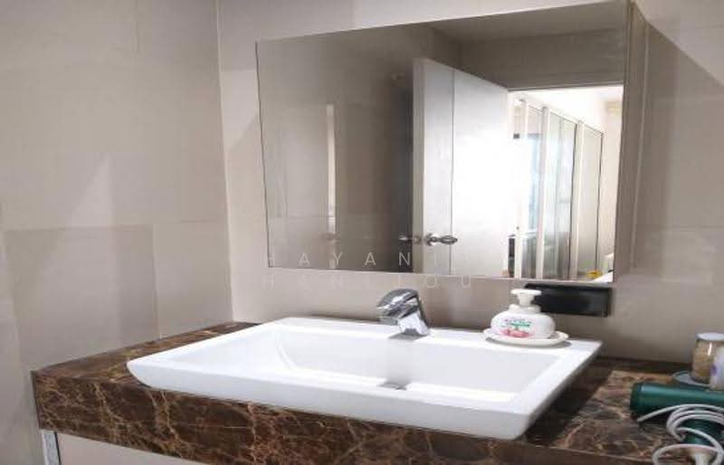 Fuse Sathorn-Taksin, Bangkok, Krung Thon Buri Road, Bang Lam Phu Lang, Khlong San, Bangkok, 1 Bedroom, 30 sqm, Condo For Sale, by Chayanin Khanijou, 500567932 - DDproperty.com