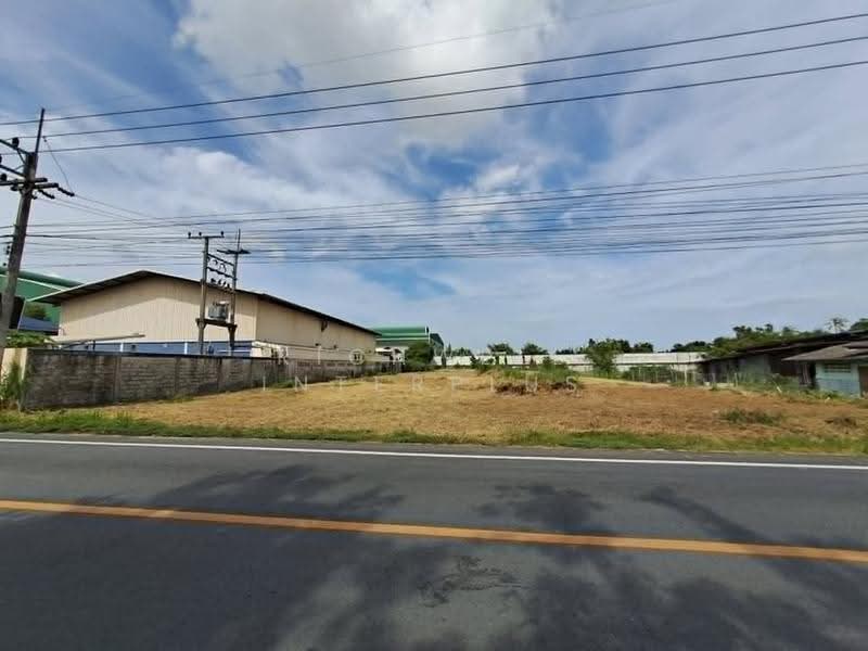 Land for sale in Nong Sam Chak: 2 rai, filled, located on Road 3057, Chon Buri (Pattaya), Nong Samsak, Ban Bung, Chon Buri (Pattaya), , 3,472 sqm, Land For Sale, by RICHWELL INTERPLUS, 500567951 - DDproperty.com