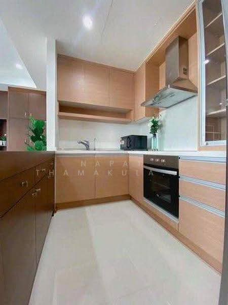 The Emporio Place, Bangkok, 93 Soi Sukhumvit 24, Sukhumvit Road, Khong Tan, Khlong Toei, Bangkok, 2 Bedrooms, 108 sqm, Condo For Sale, by Napat Thamakulangkul, 500567977 - DDproperty.com
