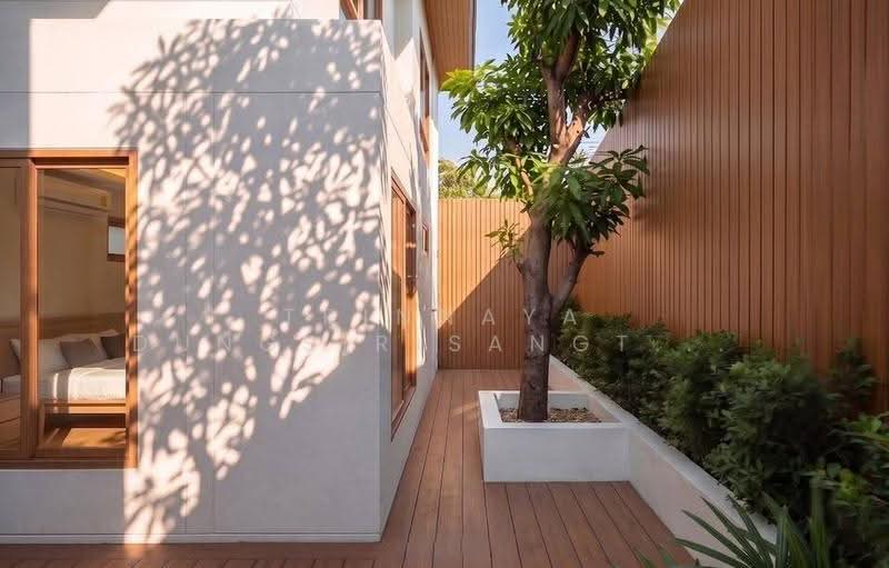 3-BR House, Bangkok, Phra Kanong Nua, Watthana, Bangkok, 3 Bedrooms, 170 sqm, Single Detached House For Rent, by Trinnaya Dungsirisangthong, 500568110 - DDproperty.com