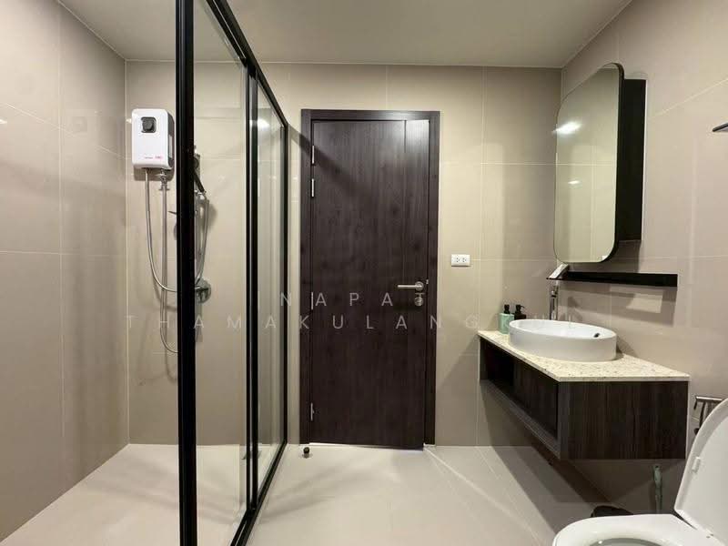 XT Huaikhwang, Bangkok, 244 Ratchadaphisek Road, Huai Khwang, Bangkok, 1 Bedroom, 30 sqm, Condo For Rent, by Napat Thamakulangkul, 500568113 - DDproperty.com