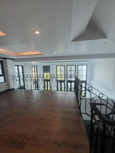 Maison Blanche – Sukhumvit 67, Bangkok, 59 Soi Sukhumvit 67, Phra Kanong Nua, Watthana, Bangkok, 4 Bedrooms, 244 sqm, Single Detached House For Rent, by Sataporn Jalao, 500568168 - DDproperty.com