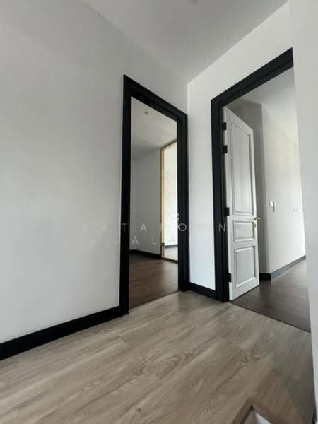 Maison Blanche – Sukhumvit 67, Bangkok, 59 Soi Sukhumvit 67, Phra Kanong Nua, Watthana, Bangkok, 4 Bedrooms, 244 sqm, Single Detached House For Rent, by Sataporn Jalao, 500568168 - DDproperty.com