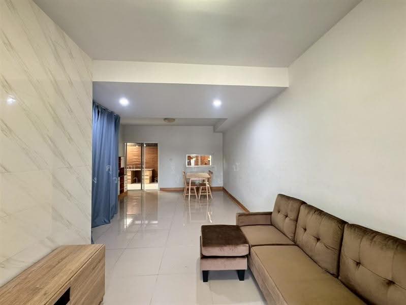 The Colors Wongwaen-Ramintra 2, Bangkok, Soi 15, Surao Klong Nueng Road, Bang Chun, Khlong Sam Wa, Bangkok, 3 Bedrooms, 110 sqm, Townhouse For Sale, by คุณ ฐิชาปัณณ์ สังวาลรัมย์ (ปูน), 500568172 - DDproperty.com