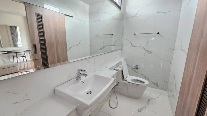 Klang Nivas 49, Bangkok, Khlong Tan Nua, Watthana, Bangkok, 4 Bedrooms, 490 sqm, Townhouse For Rent, by BANGKOK PROPERTY AGENTS, 500568196 - DDproperty.com