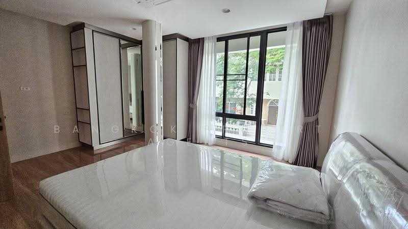Klang Nivas 49, Bangkok, Khlong Tan Nua, Watthana, Bangkok, 4 Bedrooms, 490 sqm, Townhouse For Rent, by BANGKOK PROPERTY AGENTS, 500568196 - DDproperty.com