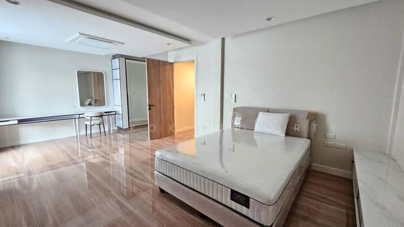 Klang Nivas 49, Bangkok, Khlong Tan Nua, Watthana, Bangkok, 4 Bedrooms, 490 sqm, Townhouse For Rent, by BANGKOK PROPERTY AGENTS, 500568196 - DDproperty.com