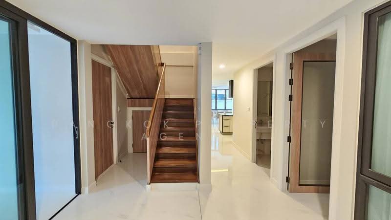 Klang Nivas 49, Bangkok, Khlong Tan Nua, Watthana, Bangkok, 4 Bedrooms, 490 sqm, Townhouse For Rent, by BANGKOK PROPERTY AGENTS, 500568196 - DDproperty.com