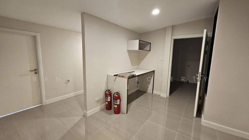 Klang Nivas 49, Bangkok, Khlong Tan Nua, Watthana, Bangkok, 4 Bedrooms, 490 sqm, Townhouse For Rent, by BANGKOK PROPERTY AGENTS, 500568196 - DDproperty.com