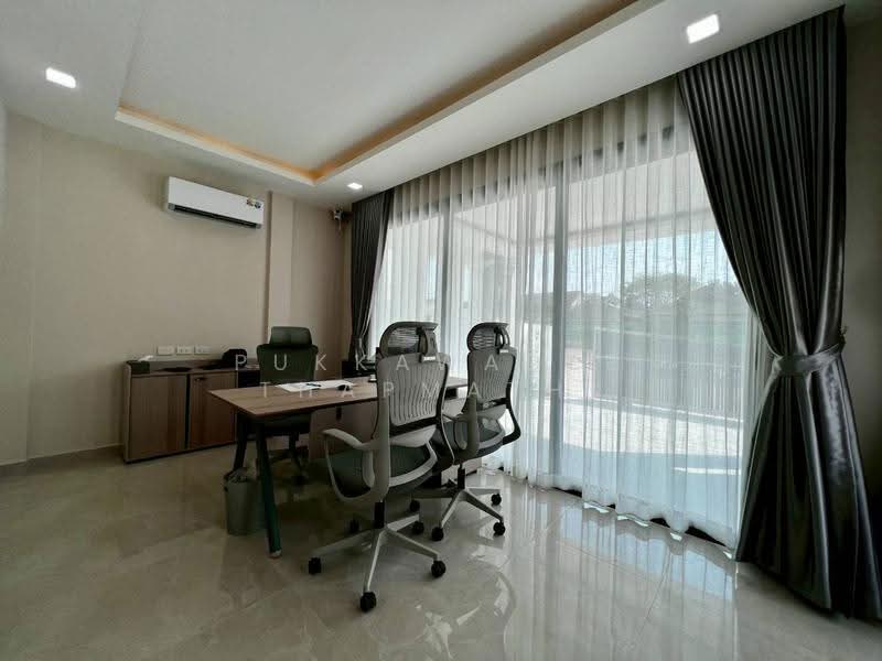 Impress House Village, Chon Buri (Pattaya), Nong Pru, Bang Lamung (Pattaya), Chon Buri (Pattaya), 5 Bedrooms, 330 sqm, Semi-Detached House (Twin House) For Sale, by Pukkawadee Thapmathi, 500568213 - DDproperty.com