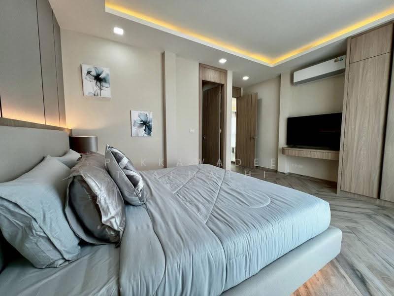 Impress House Village, Chon Buri (Pattaya), Nong Pru, Bang Lamung (Pattaya), Chon Buri (Pattaya), 5 Bedrooms, 330 sqm, Semi-Detached House (Twin House) For Sale, by Pukkawadee Thapmathi, 500568213 - DDproperty.com