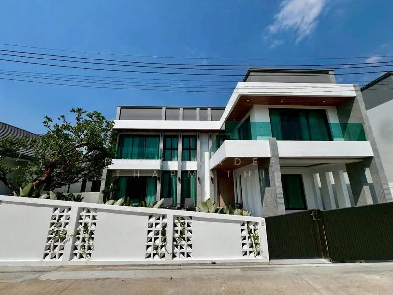 Impress House Village, Chon Buri (Pattaya), Nong Pru, Bang Lamung (Pattaya), Chon Buri (Pattaya), 5 Bedrooms, 330 sqm, Semi-Detached House (Twin House) For Sale, by Pukkawadee Thapmathi, 500568213 - DDproperty.com