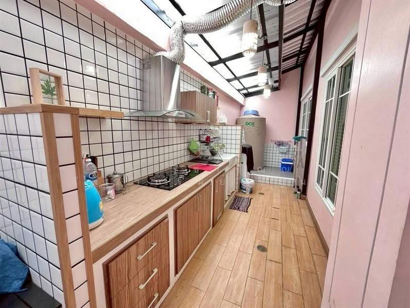 Golden Neo Rama 2, Samut Sakhon, Soi Wat Panthai Norasing, Rama 2 Road, Phanthai Norasing, Muang Samut Sakhon, Samut Sakhon, 4 Bedrooms, 150 sqm, Semi-Detached House (Twin House) For Sale, by คุณ ฐิชาปัณณ์ สังวาลรัมย์ (ปูน), 500568230 - DDproperty.com