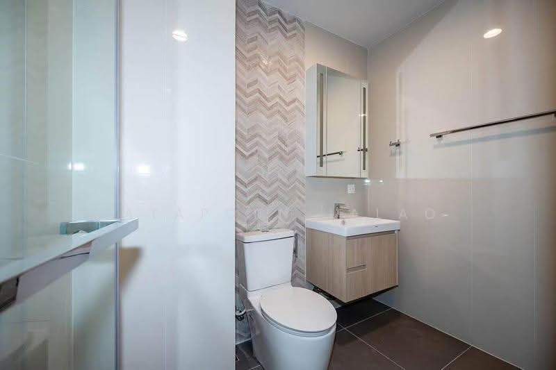 Oka Haus Sukhumvit 36, Bangkok, 3399 Rama 4 Road, Khong Tan, Khlong Toei, Bangkok, 2 Bedrooms, 50 sqm, Condo For Rent, by Sataporn Jalao, 500568245 - DDproperty.com