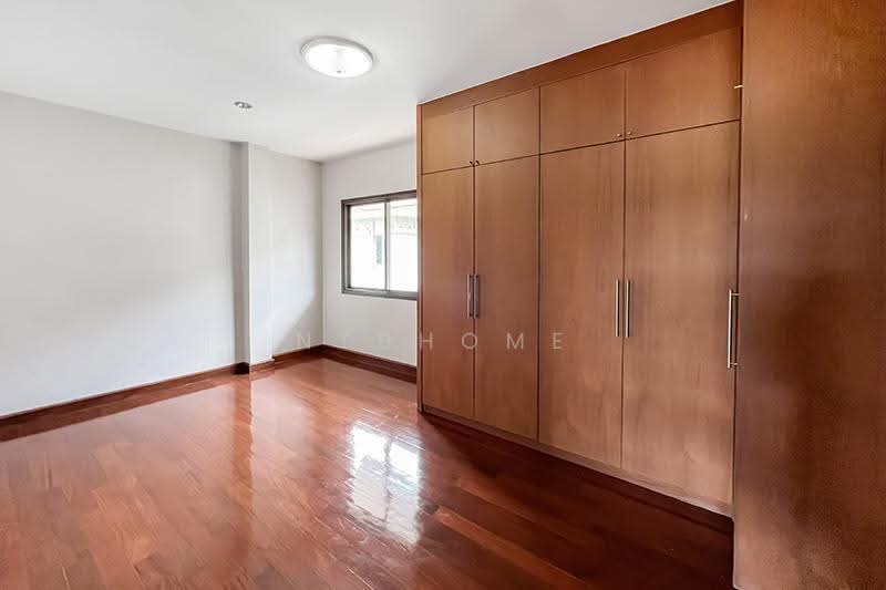 Baan Krisna Rama 5-Karnchanaphisek, Nonthaburi, Bang Khu Wiang, Bang Kruai, Nonthaburi, 3 Bedrooms, 250 sqm, Single Detached House For Sale, by NTBHOME, 500568303 - DDproperty.com