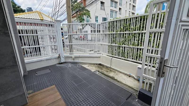 Klang Nivas 49, Bangkok, Khlong Tan Nua, Watthana, Bangkok, 3 Bedrooms, 230 sqm, Townhouse For Rent, by BANGKOK PROPERTY AGENTS, 500568310 - DDproperty.com