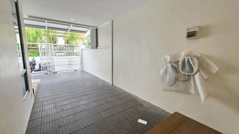 Klang Nivas 49, กรุงเทพ, คลองตันเหนือ, วัฒนา, กรุงเทพ, 230 ตร.ม., ทาวน์เฮ้าส์ ให้เช่า, โดย BANGKOK PROPERTY AGENTS, 500568310 - DDproperty.com