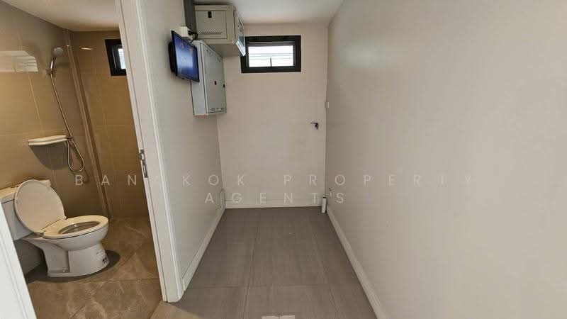 Klang Nivas 49, Bangkok, Khlong Tan Nua, Watthana, Bangkok, 3 Bedrooms, 230 sqm, Townhouse For Rent, by BANGKOK PROPERTY AGENTS, 500568310 - DDproperty.com