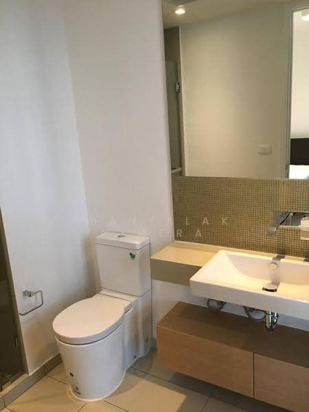 The Lofts Ekkamai, Bangkok, 1415 Sukhumvit Road, Phra Kanong Nua, Watthana, Bangkok, 2 Bedrooms, 74 sqm, Condo For Sale, by Thanyalak Ajmera, 500568318 - DDproperty.com
