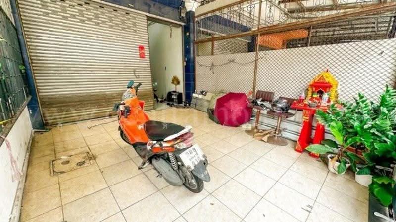 ลาดพร้าววังหิน 26, Bangkok, ลาดพร้าววังหิน, Lat Phrao, Lat Phrao, Bangkok, , 280 sqm, Shophouse For Sale, by คุณ กฤติน ( มาร์ค ), 500568330 - DDproperty.com