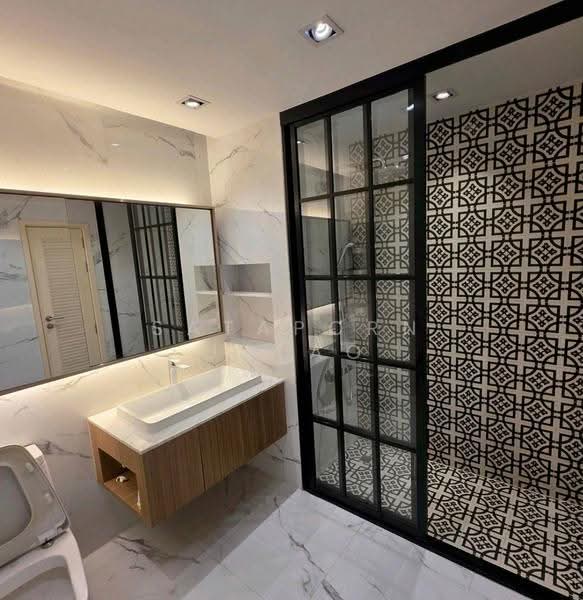 M Thonglor 10, Bangkok, 9 Soi Ekkamai 12, Ekkamai Road, Khlong Tan Nua, Watthana, Bangkok, 2 Bedrooms, 85 sqm, Condo For Rent, by Sataporn Jalao, 500568335 - DDproperty.com