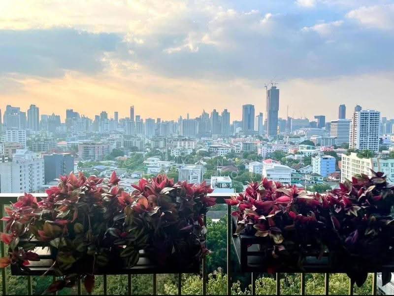 Noble Solo, Bangkok, 988 Thong Lo, Khlong Tan Nua, Watthana, Bangkok, 2 Bedrooms, 102 sqm, Condo For Rent, by Chayanin Khanijou, 500568353 - DDproperty.com