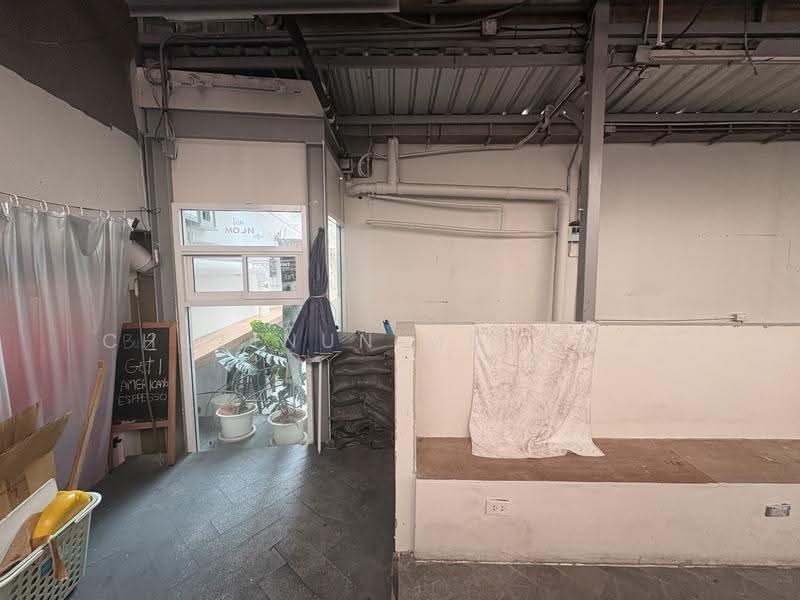 Ground-Floor Retail Space for Rent near BTS Chong Nonsi | High-Foot-Traffic Location, Bangkok, Thung Maha Mek, Sathon, Bangkok, , 90 sqm, Retail Space For Rent, by Chutinun Mungmai, 500568372 - DDproperty.com