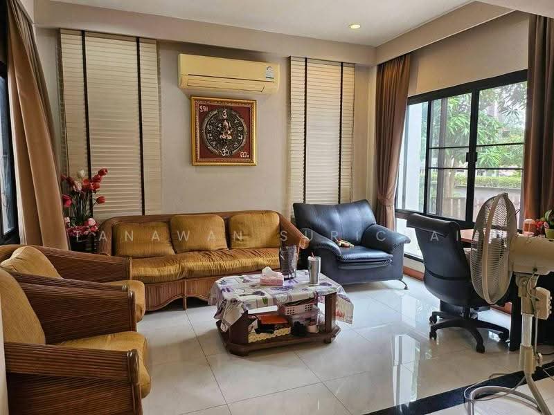 บ้าน 3-ห้องนอน, ชลบุรี, สุรศักดิ์, ศรีราชา, ชลบุรี, 200 ตร.ม., บ้านเดี่ยว ขาย, โดย Tanawan Surichai, 500568431 - DDproperty.com