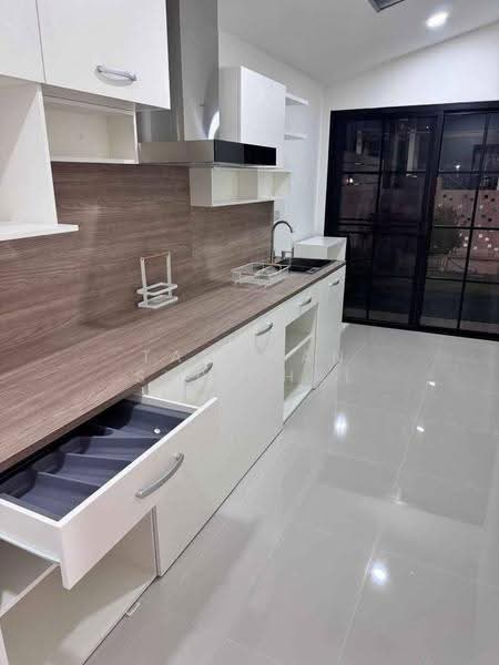 3-BR House, Chon Buri (Pattaya), Nong Pla Lai, Bang Lamung (Pattaya), Chon Buri (Pattaya), 3 Bedrooms, 150 sqm, Single Detached House For Sale, by Tanawan Surichai, 500568453 - DDproperty.com