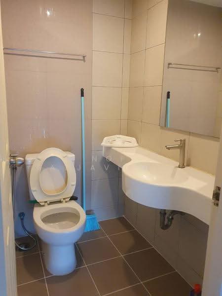 Lumpini Ville Latphrao-Chokchai 4, Bangkok, Soi Ladprao 51, Ladprao Road, Saphan Song, Wang Thonglang, Bangkok, 2 Bedrooms, 57 sqm, Condo For Sale, by Nop Satjavitvisarn, 500568454 - DDproperty.com